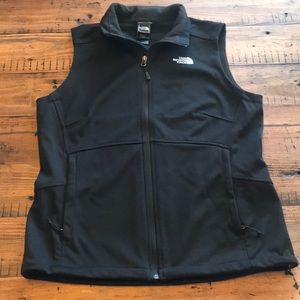Women’s North Face vest